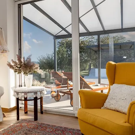 Apartment Sunny Hill Vremski Britof