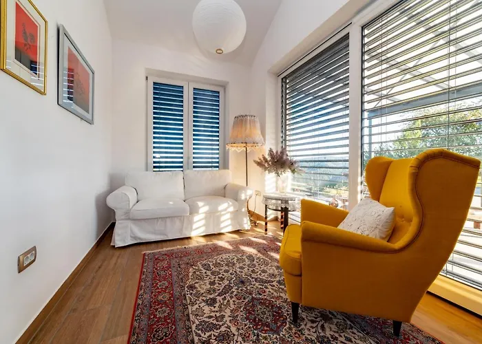 Sunny Hill Апартаменты